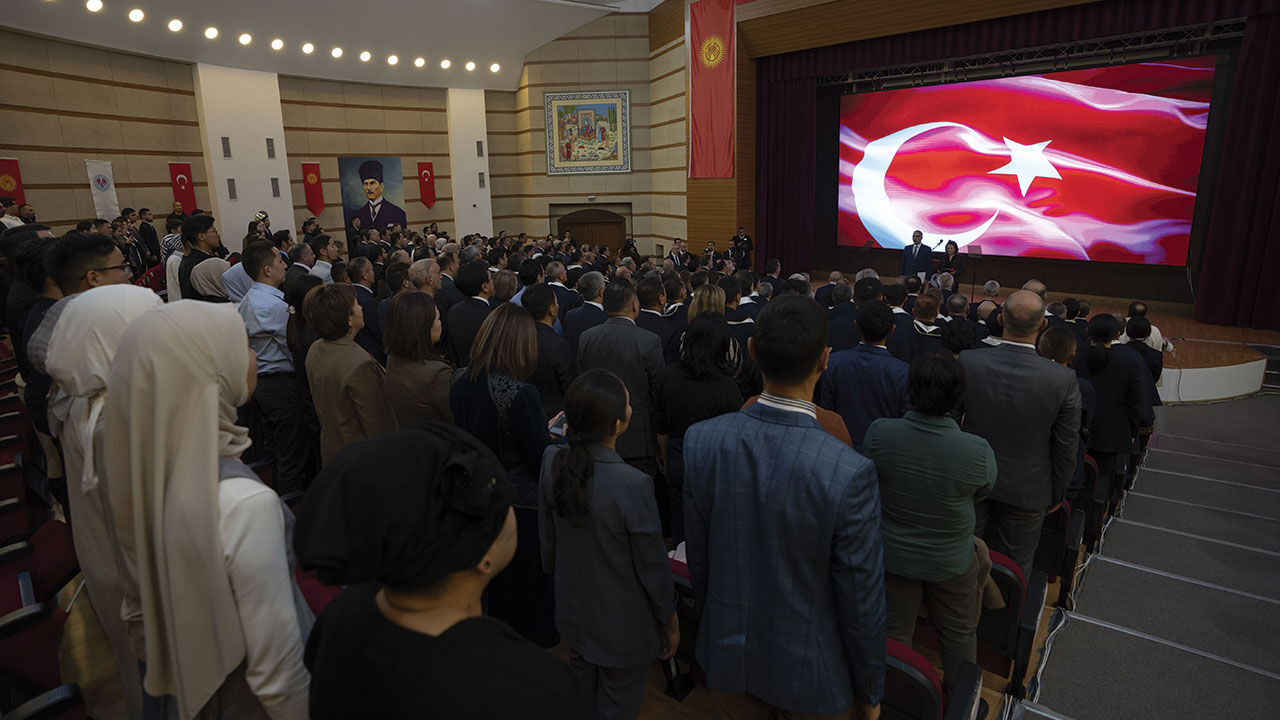 Cumhurbaşkanı Erdoğan, Kırgız-Türk Dostluk Devlet Hastanesi'nin açılışını gerçekleştirdi Cumhurbaşkanı Erdoğan, Kırgız-Türk Dostluk Devlet Hastanesi'nin açılışını gerçekleştirdi - 8. Resim