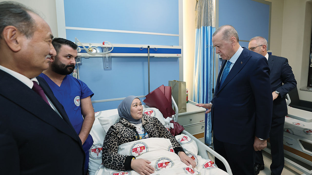 Cumhurbaşkanı Erdoğan, Kırgız-Türk Dostluk Devlet Hastanesi'nin açılışını gerçekleştirdi Cumhurbaşkanı Erdoğan, Kırgız-Türk Dostluk Devlet Hastanesi'nin açılışını gerçekleştirdi - 4. Resim