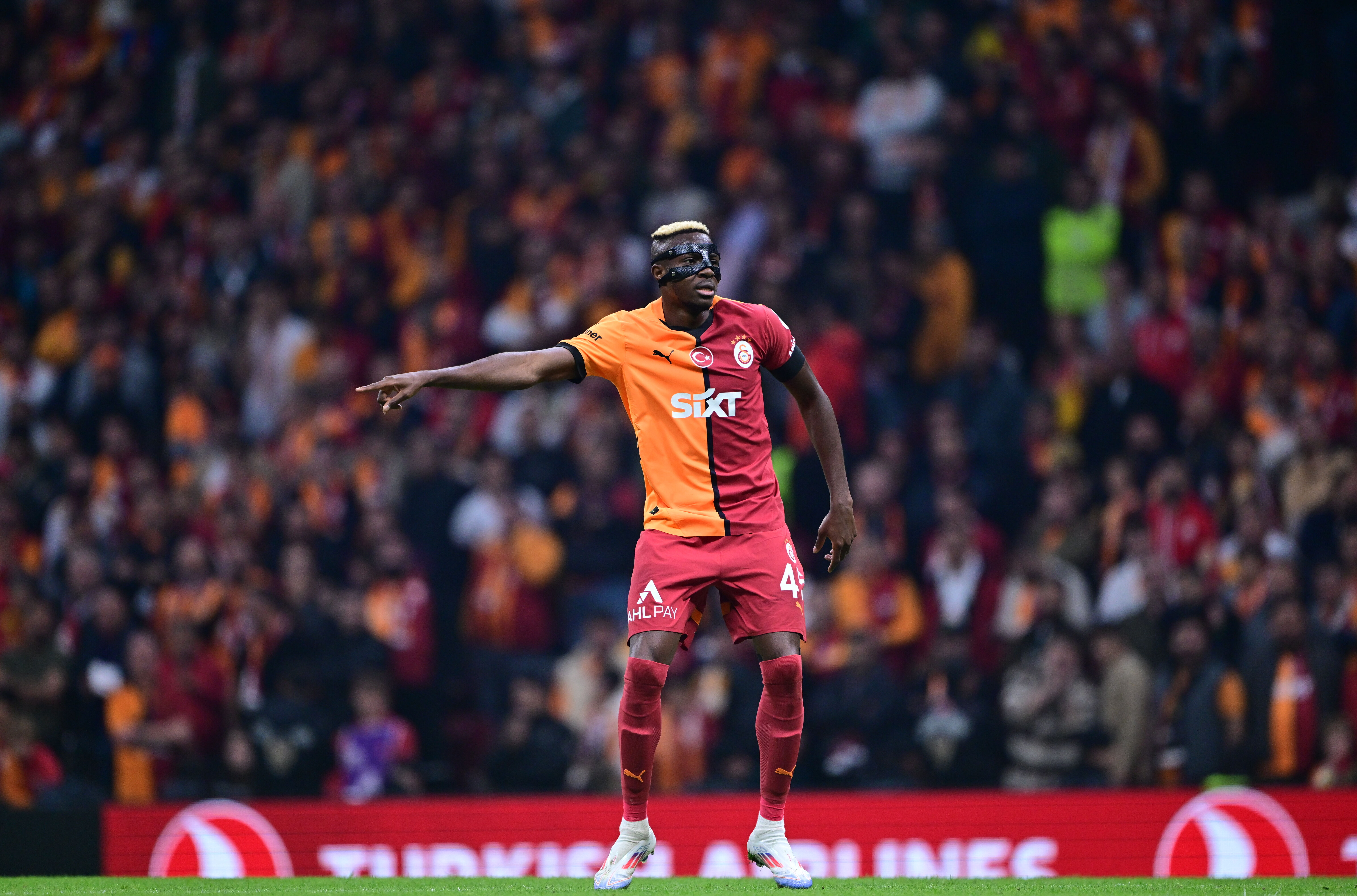 Galatasaray'dan 50 milyon euro'luk Osimhen operasyonu! İngilizlerden çılgın iddia Galatasaray'dan 50 milyon euro'luk Osimhen operasyonu! İngilizlerden çılgın iddia - 3. Resim