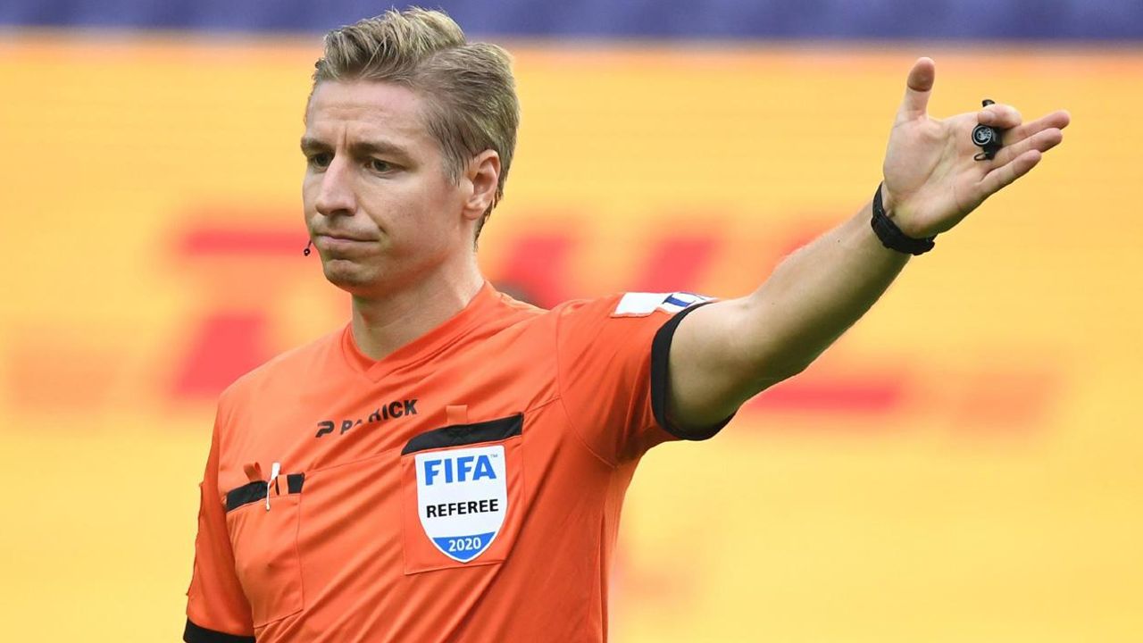 Galatasaray-Tottenham mücadelesinde Lawrence Visser düdük çalacak. |  Türkiye Gazetesi