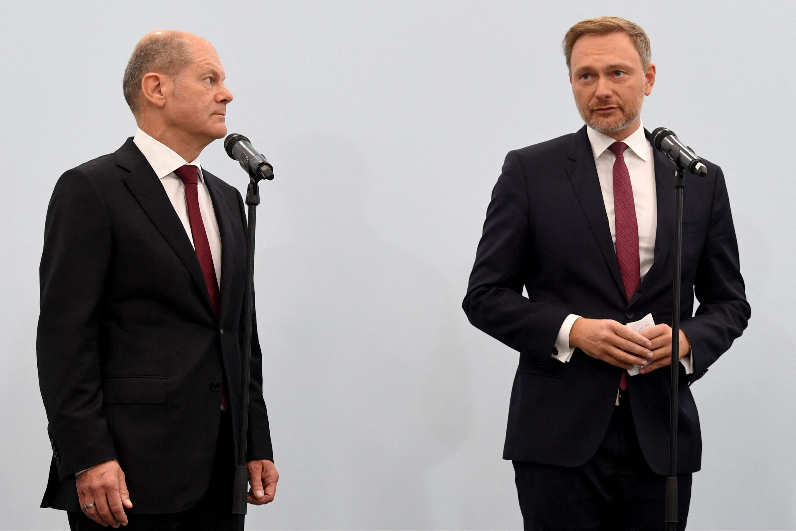 Almanya Başbakanı Scholz erken seçim yanlısı Bakan Christian Lindner'ı görevden aldı Almanya Başbakanı Scholz erken seçim yanlısı Bakan Christian Lindner'ı görevden aldı - 1. Resim