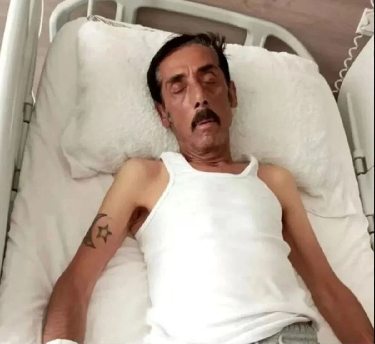 Ankaralı Turgut'un hayatını kaybettiği iddia edilmişti! Kızından açıklama geldi Ankaralı Turgut'un hayatını kaybettiği iddia edilmişti! Kızından açıklama geldi - 4. Resim