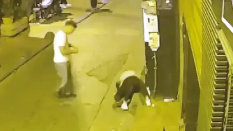 Beyoğlu'ndaki istismar girişimde mide bulandıran ifade: 'İyi niyetli dokunuş olabilir' - 1. Resim