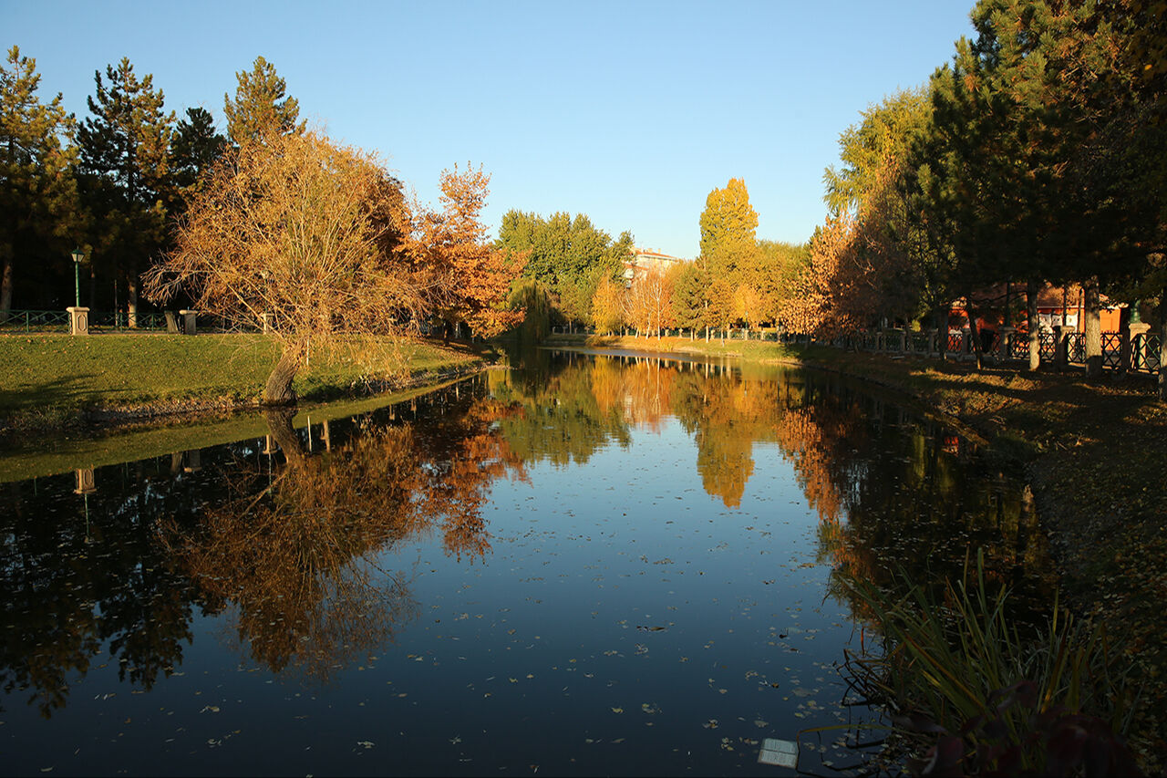 Eskişehir Porsuk Çayı'nın sonbahar güzelliği | Arşivlik kareler - 7. Resim