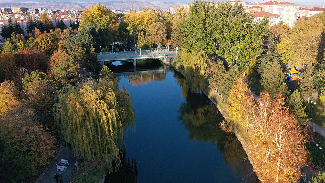 Eskişehir Porsuk Çayı'nın sonbahar güzelliği | Arşivlik kareler - 5. Resim