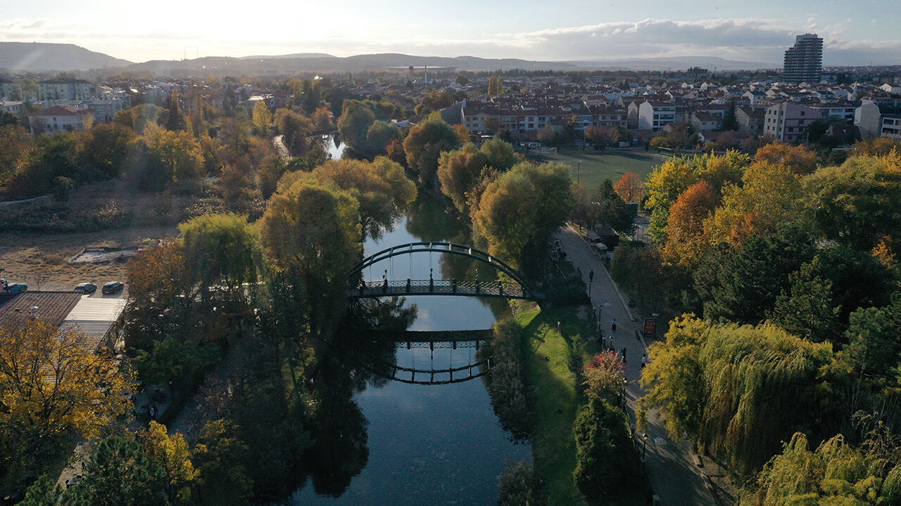 Eskişehir Porsuk Çayı'nın sonbahar güzelliği | Arşivlik kareler - 10. Resim