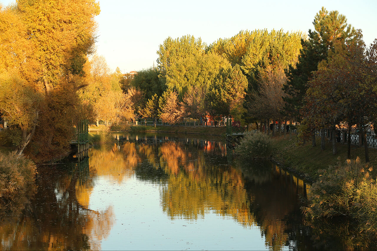Eskişehir Porsuk Çayı'nın sonbahar güzelliği | Arşivlik kareler - 11. Resim