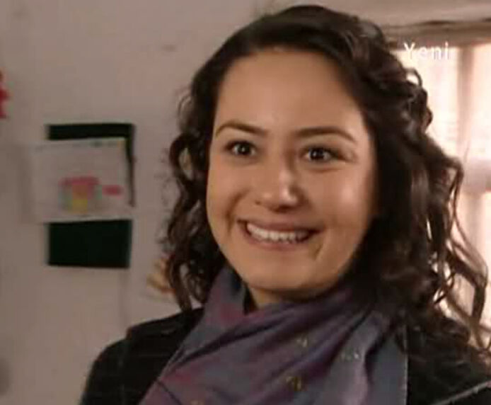 Gelin Evi sunucusu neden yok, ayrıldı mı? Sunucu Ezgi Sertel açıkladı  - 2. Resim