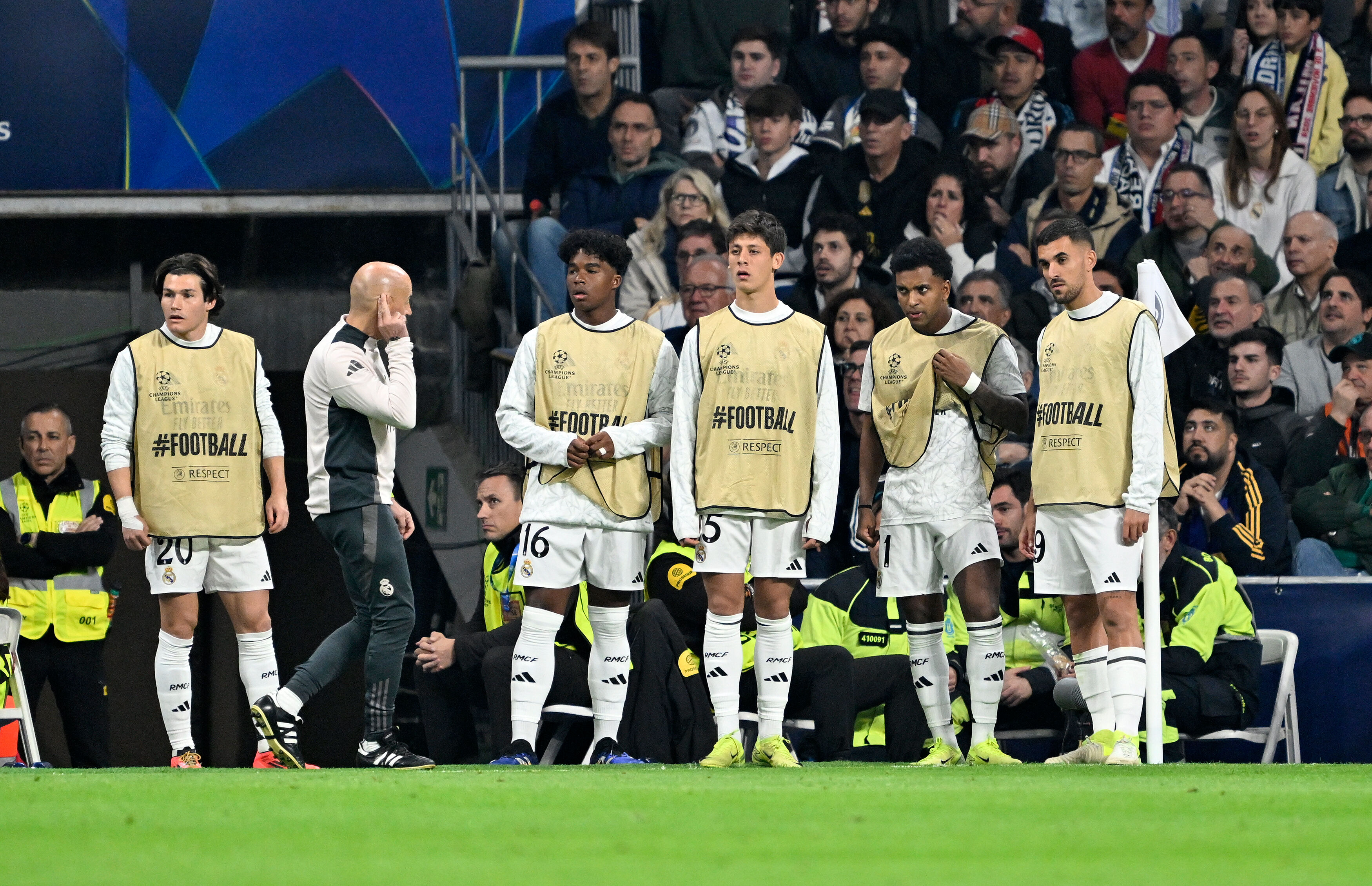 Real Madrid eriyor Arda Güler isyanı büyüyor! Milan maçı sonrası Ancelotti'yi topa tuttular: Bu adam deli Real Madrid eriyor Arda Güler isyanı büyüyor! Milan maçı sonrası Ancelotti'yi topa tuttular: Bu adam deli - 4. Resim