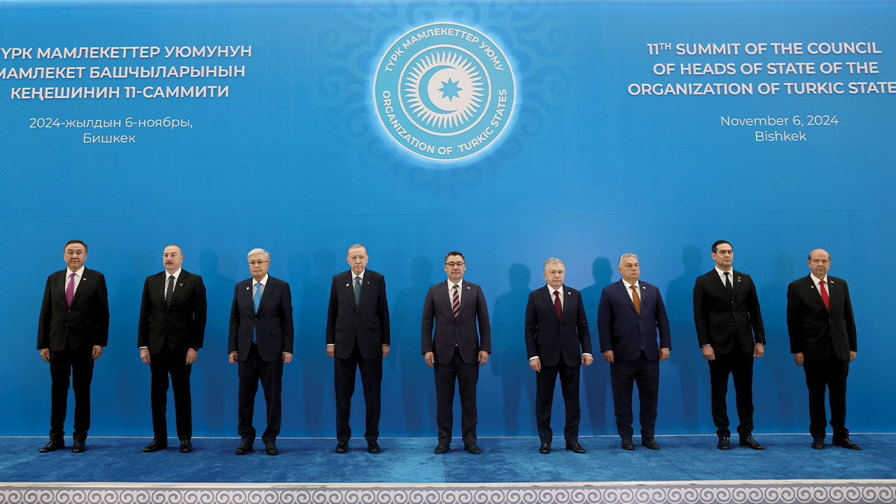 Cumhurbaşkanı Erdoğan, Bişkek'teki Türk Devletleri Teşkilatı 11. Devlet ve Hükümet Başkanları Zirvesi'ne katıldı - 3. Resim