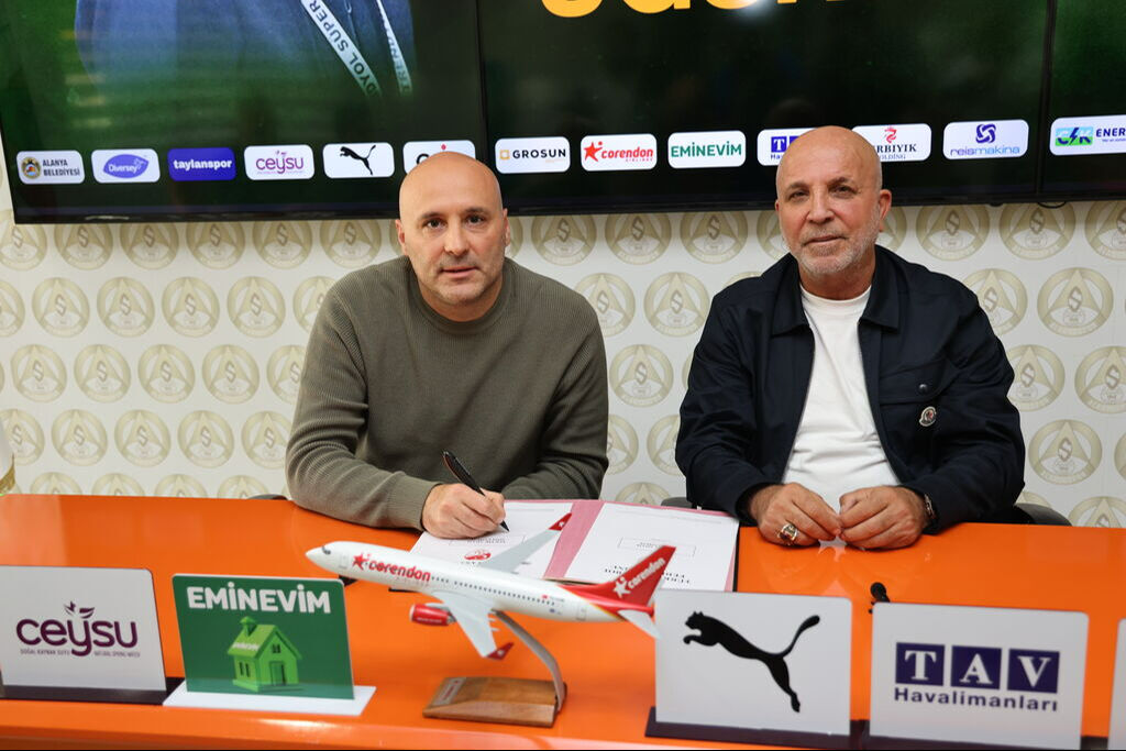 Alanyaspor'da Fatih Tekke'nin yerine Sami Uğurlu getirildi - 1. Resim