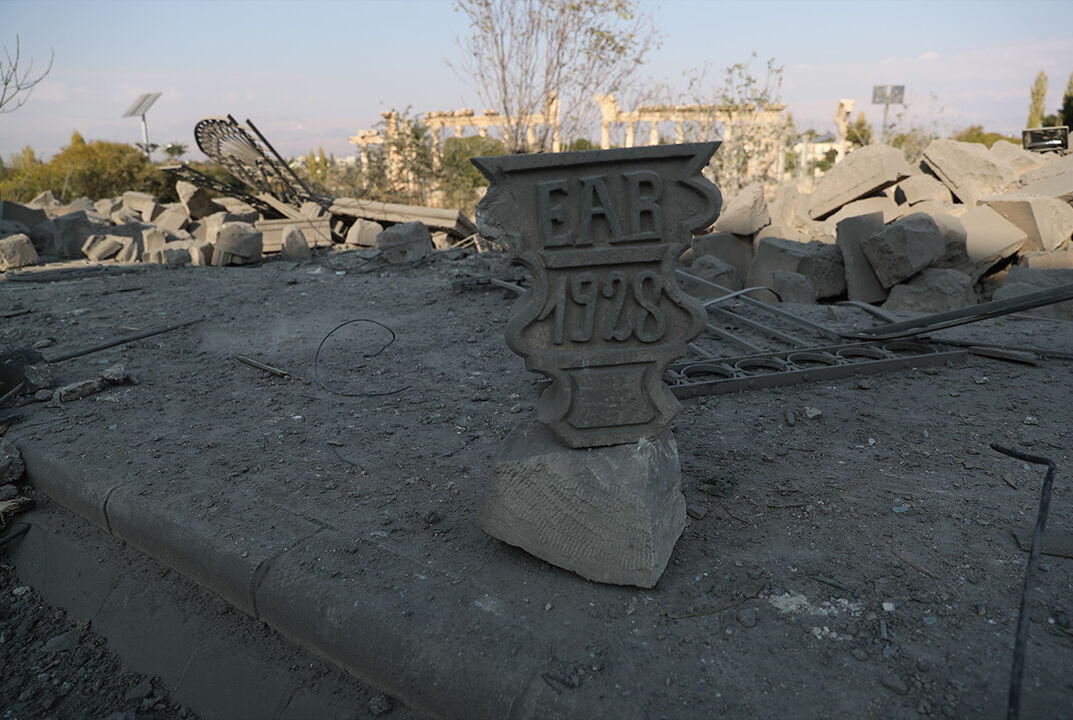 İsrail UNESCO'yu hiçe saydı! Baalbek'te Osmanlı döneminden kalma Manshiyeh binası yok edildi İsrail UNESCO'yu hiçe saydı! Baalbek'te Osmanlı döneminden kalma Manshiyeh binası yok edildi - 1. Resim
