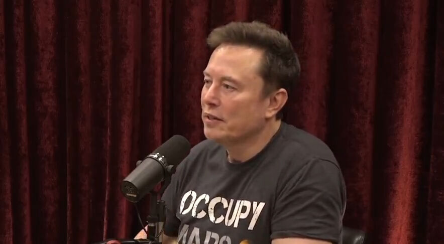 Tesla telefon mu üretecek? Elon Musk açıklama yaptı - 3. Resim