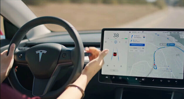 Tesla telefon mu üretecek? Elon Musk açıklama yaptı - 1. Resim
