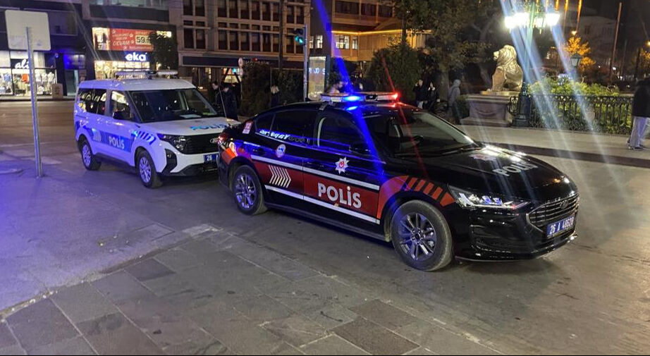 Yolda yürüyen bir kişinin küfrünü üzerine alındı! Defalarca bıçakladı - 4. Resim