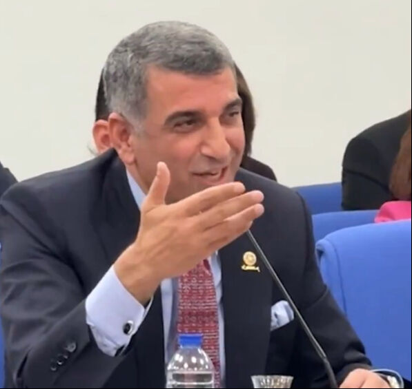 CHP'li Gürsel Erul'dan Bakan Murat Kurum ve TOKİ'ye övgü: Doğru işler yapılmış ve bir başarı hikayesi oluşmuş - 2. Resim