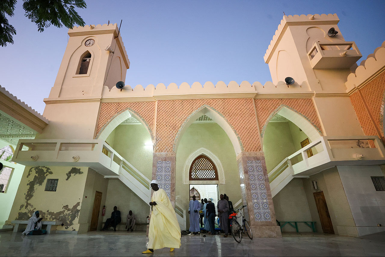 Ezan sesinden rahatsız mı oldular? Minaresinde çan bulunan Senegal'deki Büyük Saint-Louis Camisi Ezan sesinden rahatsız mu oldular? Minaresinde çan bulunan Senegal'deki Büyük Saint-Louis Camisi - 6. Resim