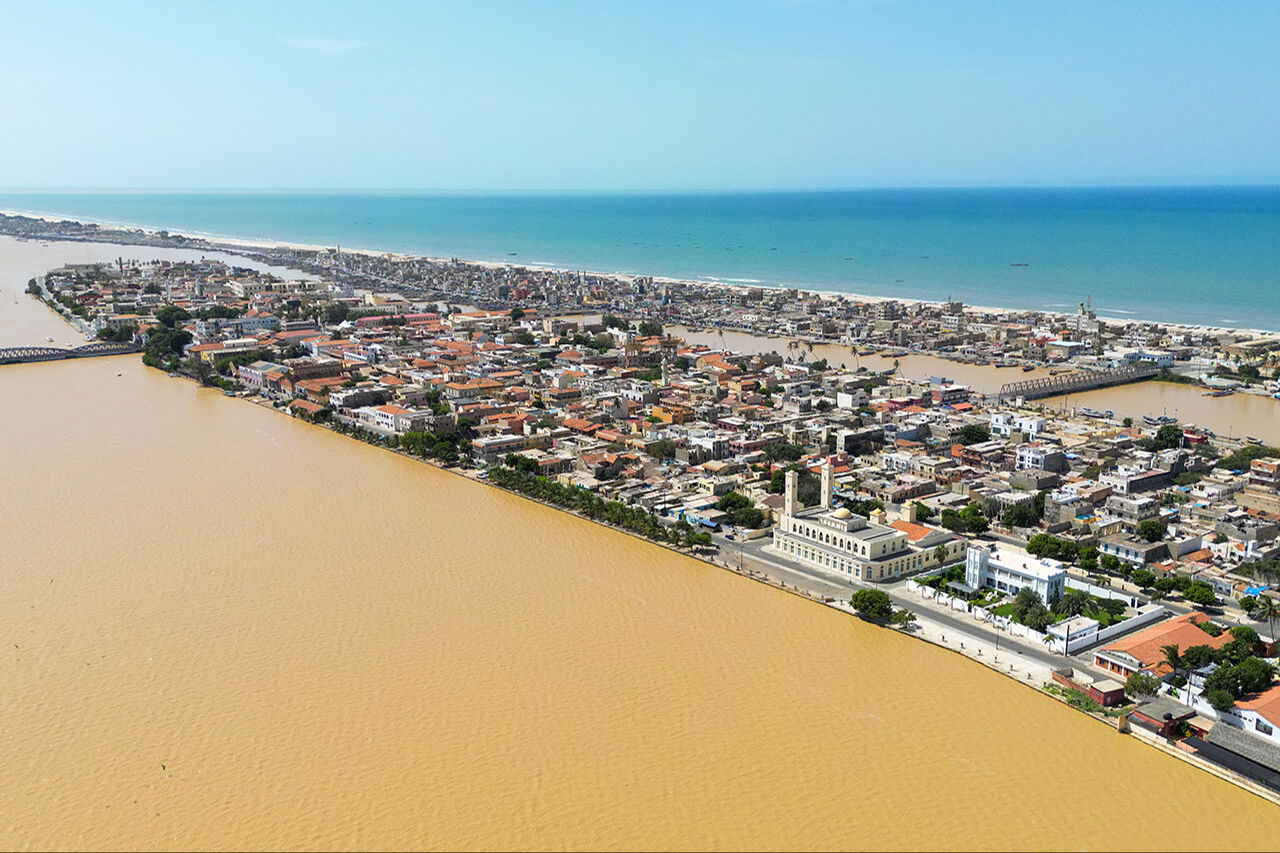 Ezan sesinden rahatsız mı oldular? Minaresinde çan bulunan Senegal'deki Büyük Saint-Louis Camisi Ezan sesinden rahatsız mu oldular? Minaresinde çan bulunan Senegal'deki Büyük Saint-Louis Camisi - 8. Resim