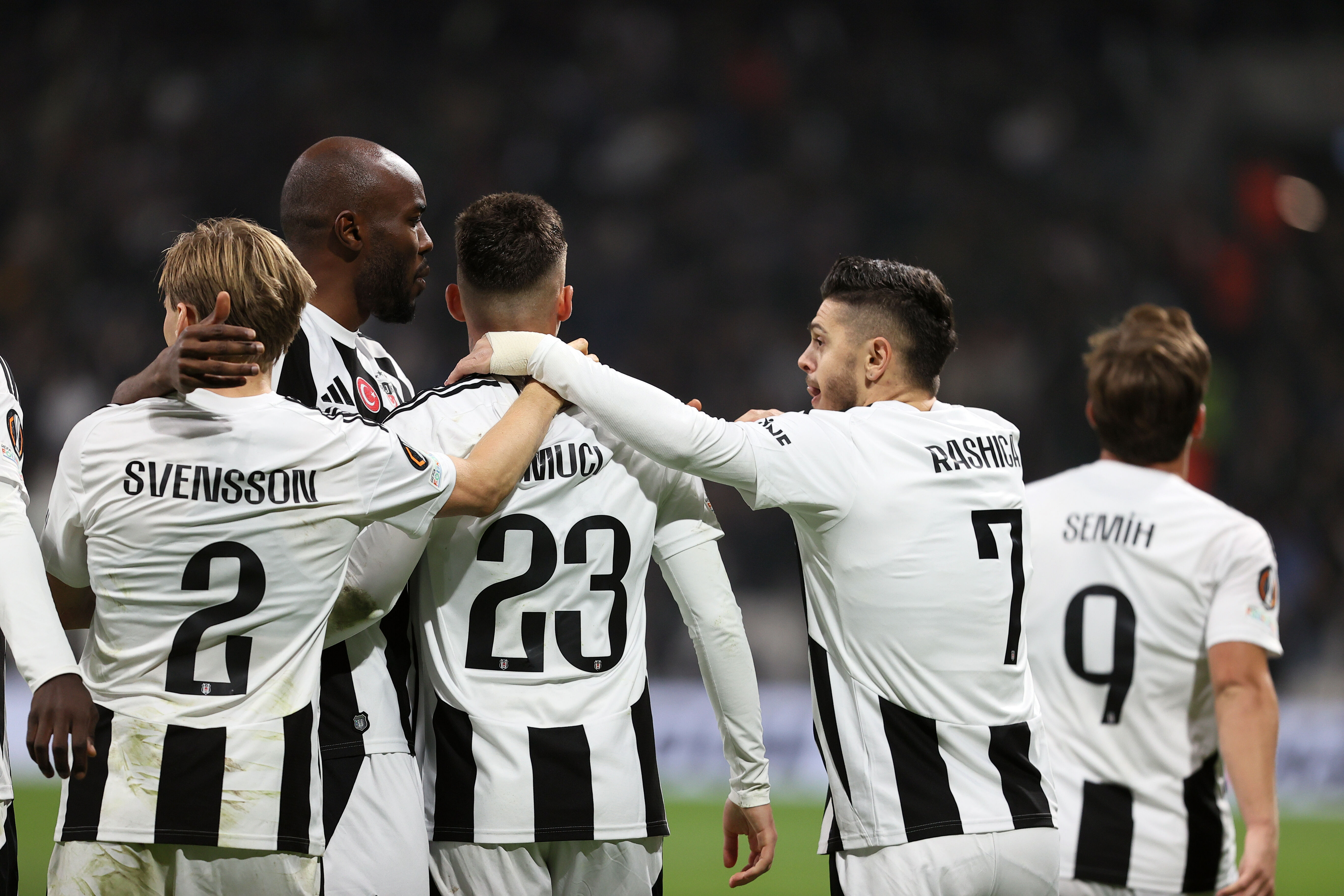 Galatasaray, Fenerbahçe ve Beşiktaş'ın Avrupa Ligi'nde tur atlama ihtimalleri belli oldu! Yüzde 5 şans verdiler Galatasaray, Fenerbahçe ve Beşiktaş'ın Avrupa Ligi'nde tur atlama ihtimalleri belli oldu! Yüzde 5 şans verdiler - 2. Resim