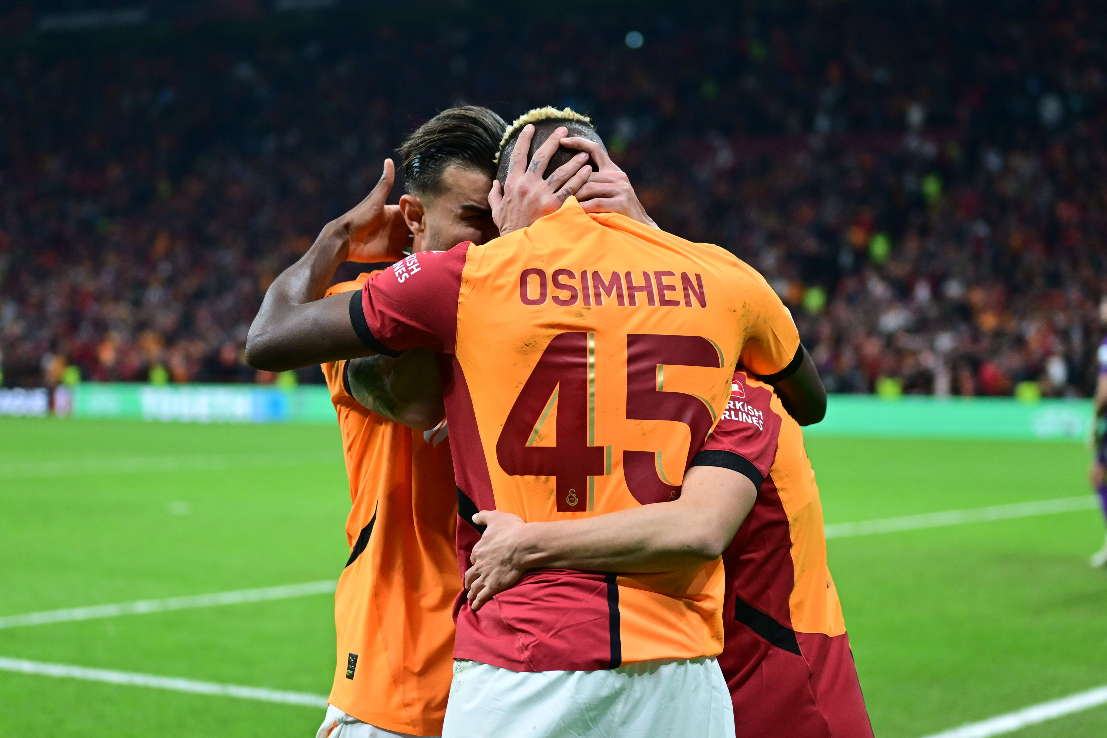 Galatasaray'ın galibiyeti sonrası çarpıcı yorum!  Galatasaray'ın galibiyeti sonrası çarpıcı yorum!