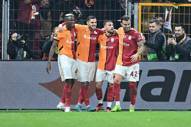 Galatasaray'ın galibiyeti sonrası çarpıcı yorum!  Galatasaray'ın galibiyeti sonrası çarpıcı yorum!