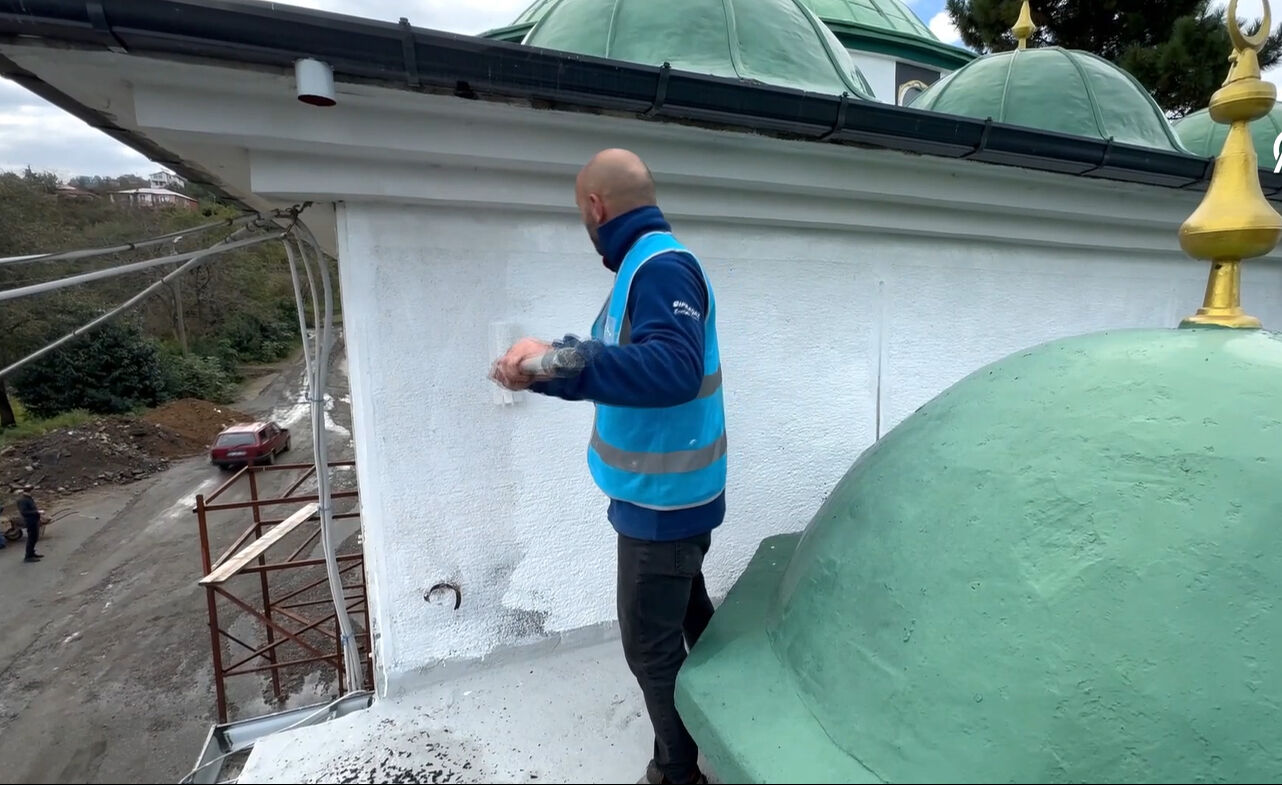 Trabzon'da karıştığı kavga nedeniyle aldığı ceza 'cami tadilatında çalışmak olarak' çevrildi - 2. Resim