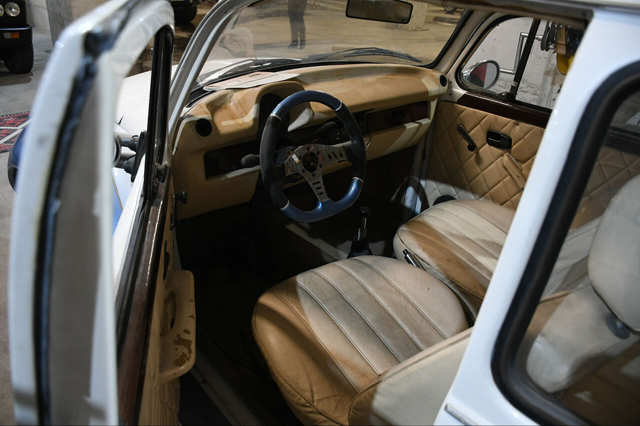 24 yılda bir araya getirdi! Tiranlı koleksiyoner Prrenjasi'nin klasik araba müzesi tarihe götürüyor 24 yılda bir araya getirdi! Tiranlı koleksiyoner Prrenjasi'nin klasik araba müzesi tarihe götürüyor - 5. Resim