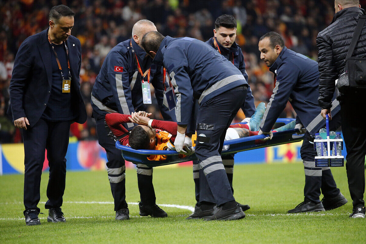 Galatasaray'da sezonu kapatan Mauro Icardi için karar verildi! Sözleşmesi ne olacak? Galatasaray'da sezonu kapatan Mauro Icardi için karar verildi! Sözleşmesi ne olacak? - 5. Resim