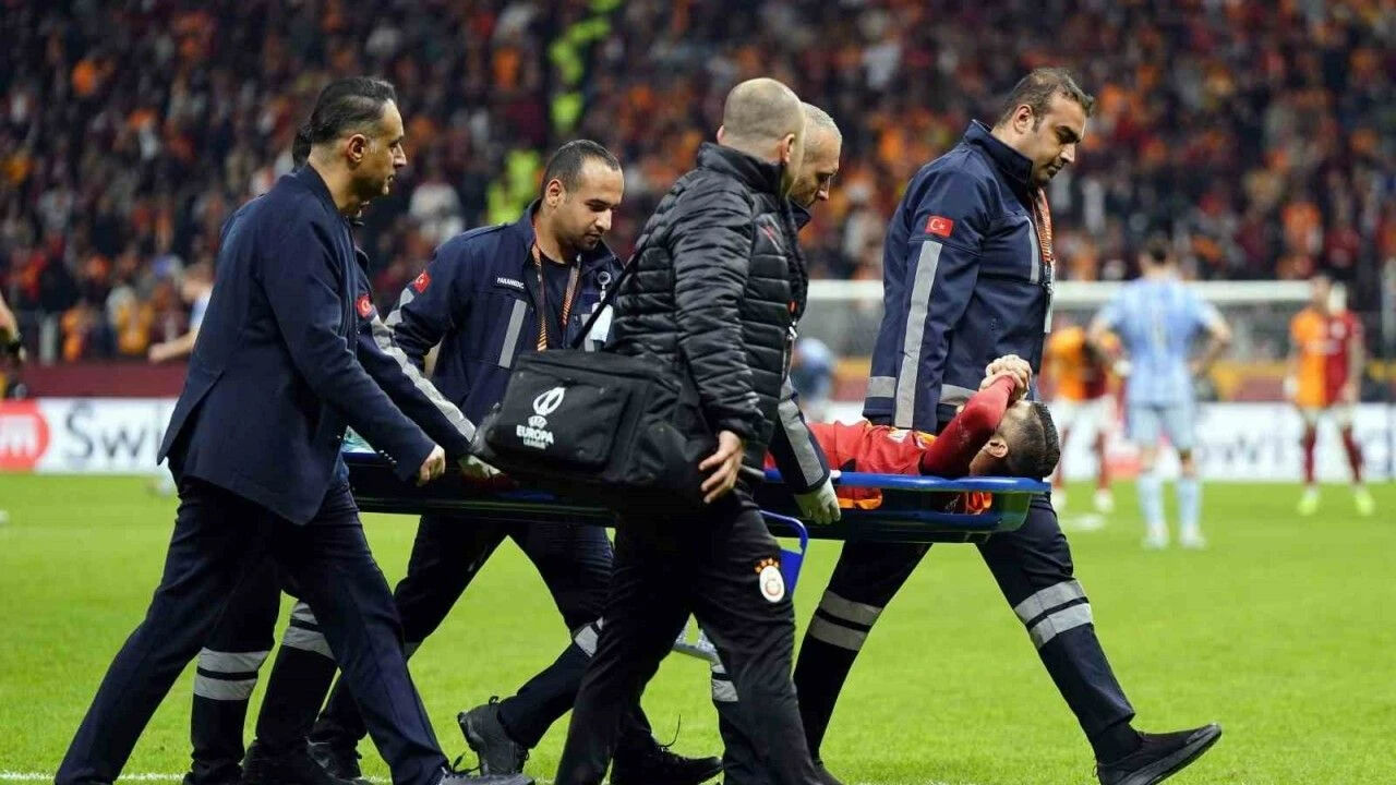 Galatasaray'da sezonu kapatan Mauro Icardi için karar verildi! Sözleşmesi ne olacak? Galatasaray'da sezonu kapatan Mauro Icardi için karar verildi! Sözleşmesi ne olacak? - 6. Resim