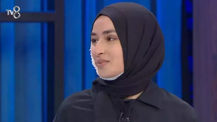 MasterChef Beyza yarışmaya devam edecek mi, son durumu ne? Yüzüne kızgın yağ dökülmüştü  - 1. Resim