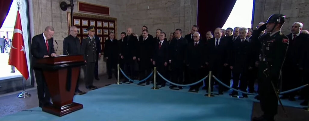 Cumhurbaşkanı Recep Tayyip Erdoğan ve devlet erkanı Anıtkabir'de! Erdoğan'dan önemli mesaj - 4. Resim
