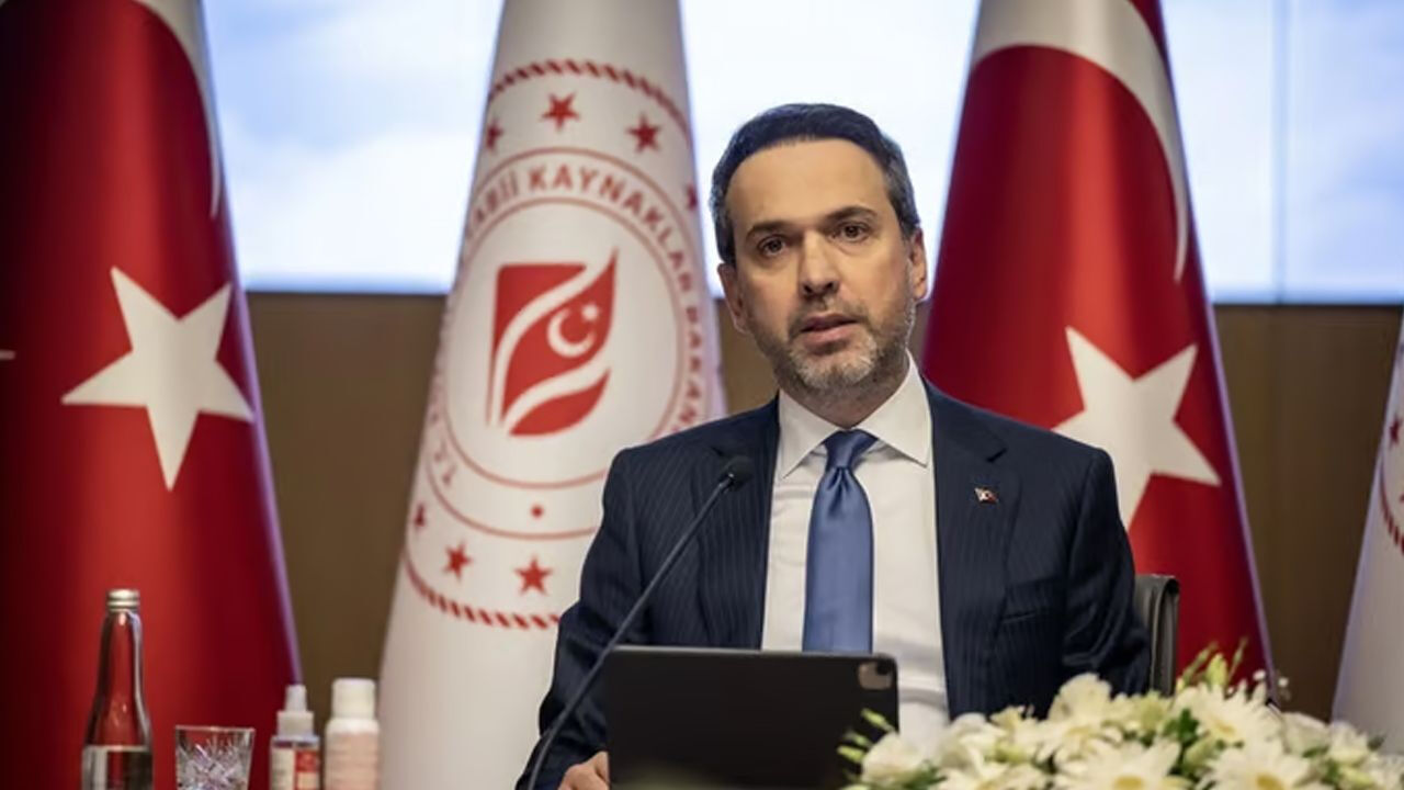 Dost ülkelerde sondaj atağı! Sömürgeciyi kovan Türkiye'yi davet ediyor  Dost ülkelerde sondaj atağı! Sömürgeciyi kovan Türkiye'yi davet ediyor  - 1. Resim