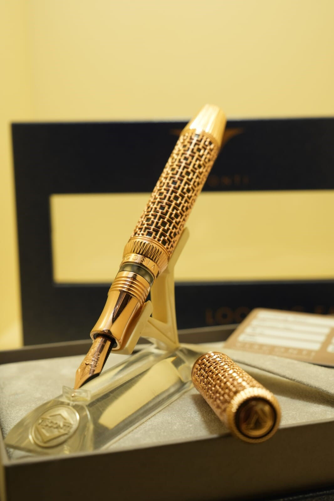 En pahalı kalem 3 milyon lirayla görücüye çıktı! Çırağan Sarayı'nda dikkat çeken festival: Penfest 2024 - 1. Resim