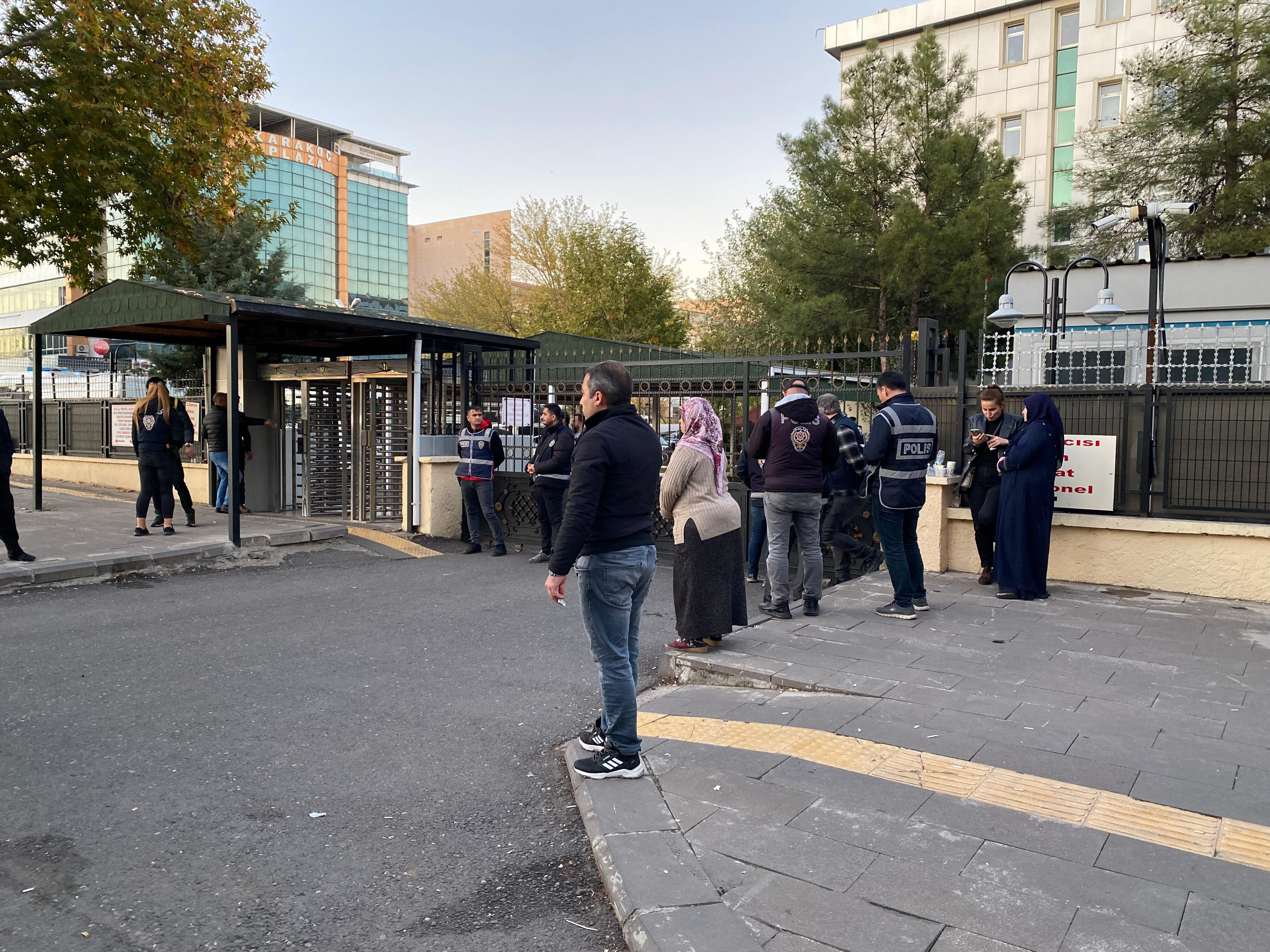 Narin Güran davasında neler yaşandı? Akılalmaz diyaloglar, çarpıcı anlar... Narin Güran davasında neler yaşandı? Akılalmaz diyaloglar, çarpıcı anlar... - 3. Resim