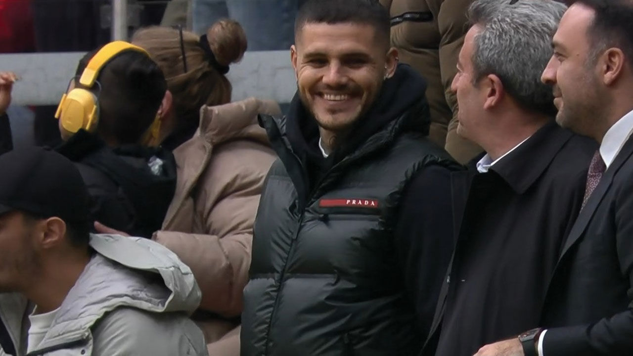 Osimhen golü attı, Icardiye armağan etti! Galatasaray'da yüzleri güldüren anlar Osimhen golü attı, Icardiye armağan etti! Galatasaray'da yüzleri güldüren anlar - 2. Resim