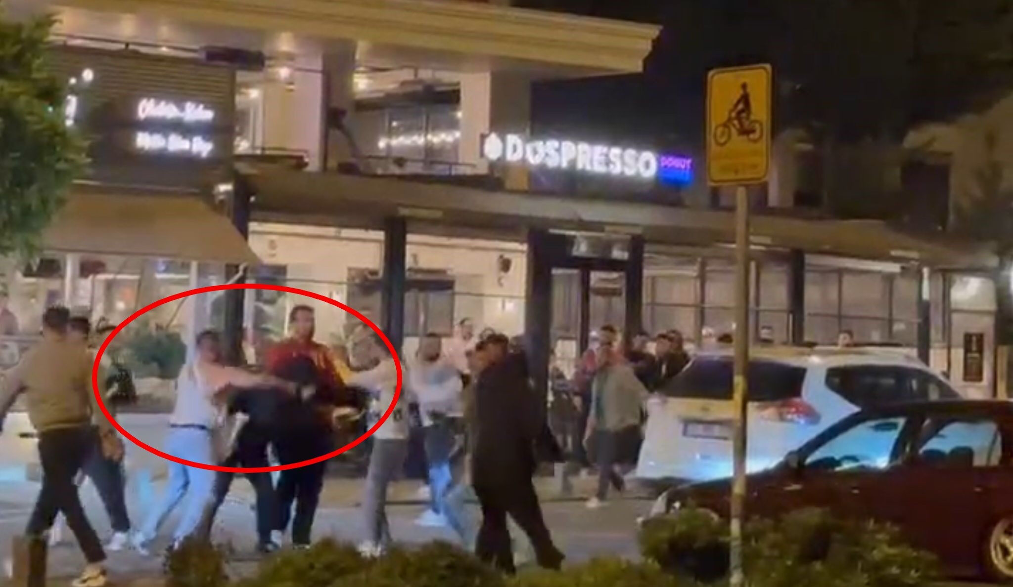 Samsun'da iki grup tekmeli yumruklu kavgaya tutuştu! - 1. Resim