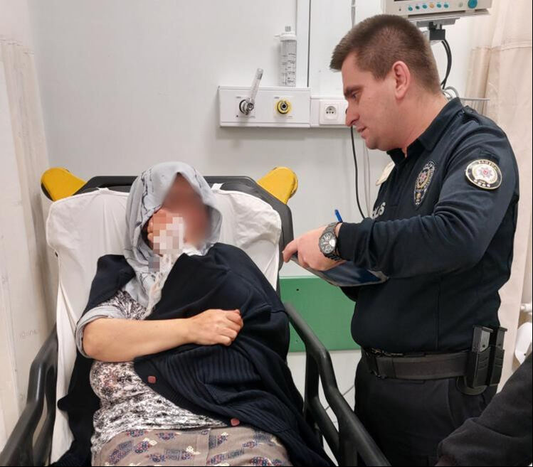 Samsun'da korkunç olay! 17 yaşındaki çocuk annesini acımadan bıçakladı - 1. Resim