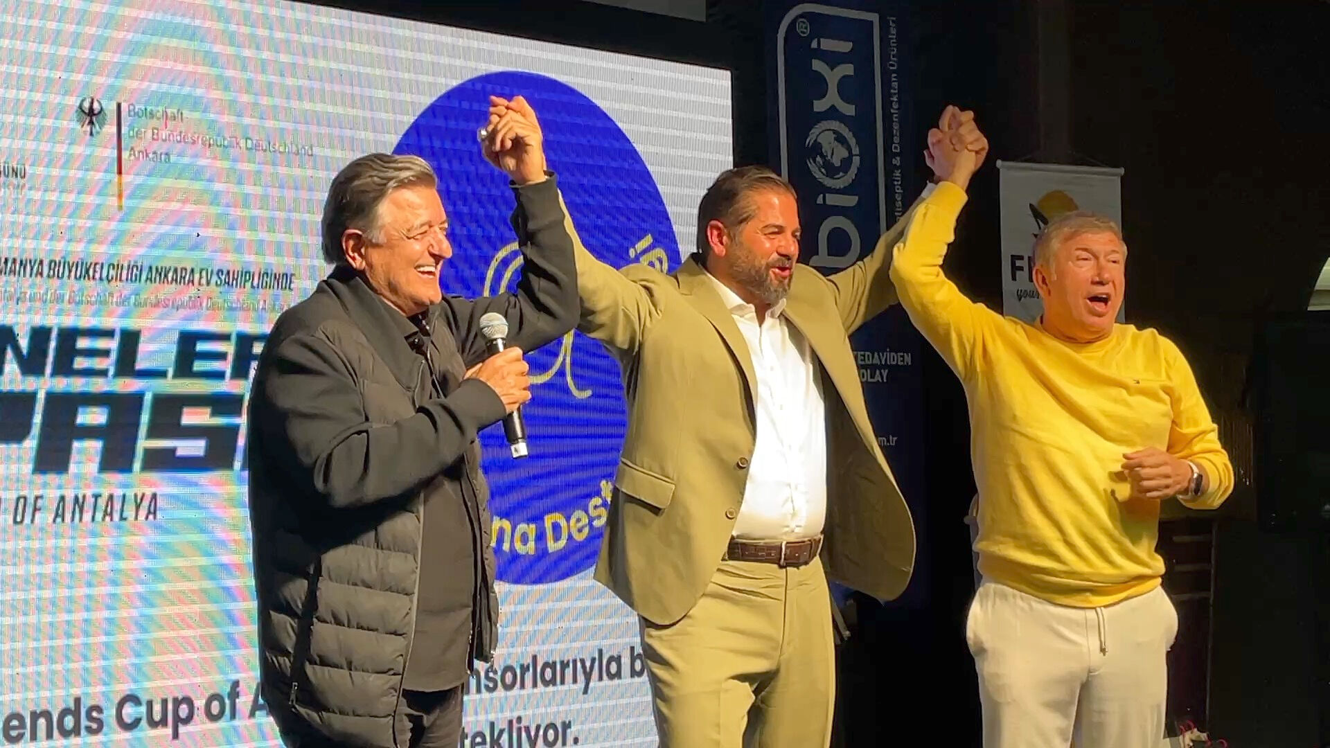 Yılmaz Vural'dan Galatasaray açıklaması: Bir Türk vatandaşı olarak gurur duydum Yılmaz Vural'dan Galatasaray açıklaması: Bir Türk vatandaşı olarak gurur duydum - 2. Resim