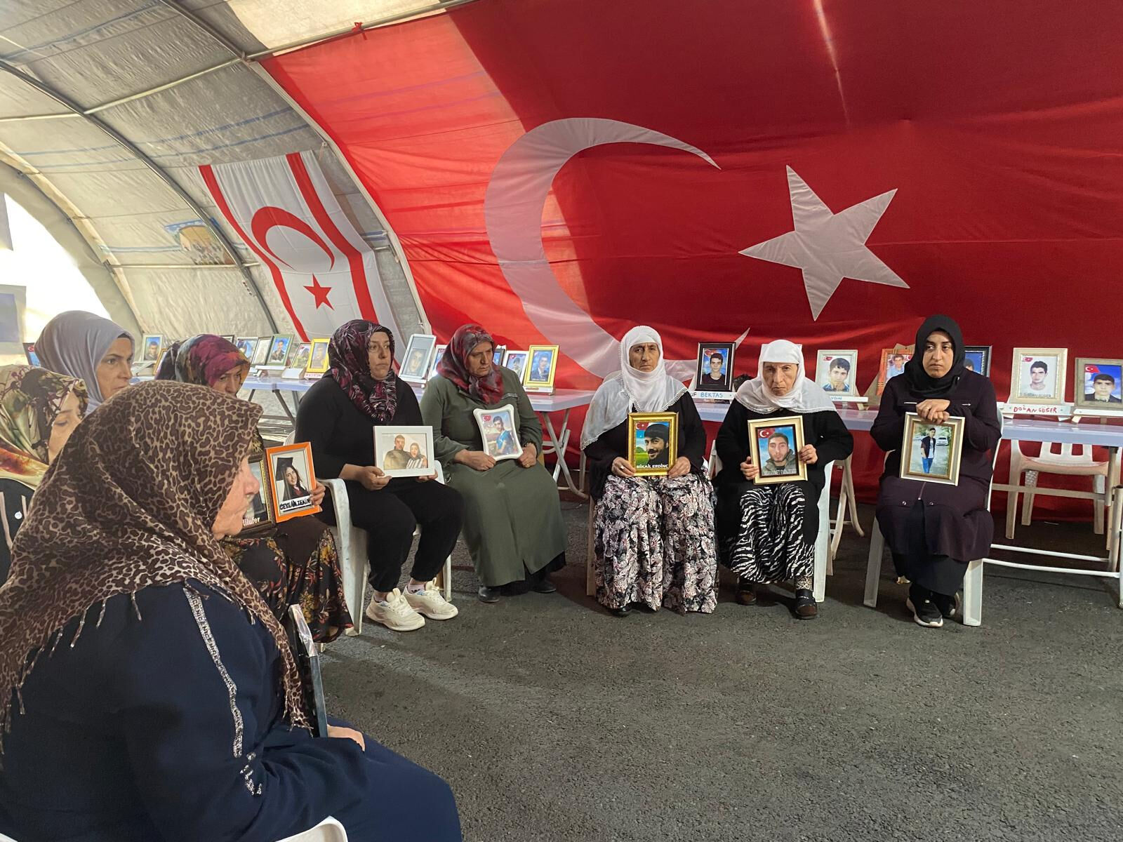 Diyarbakır annelerinin evlat nöbeti sürüyor - 2. Resim