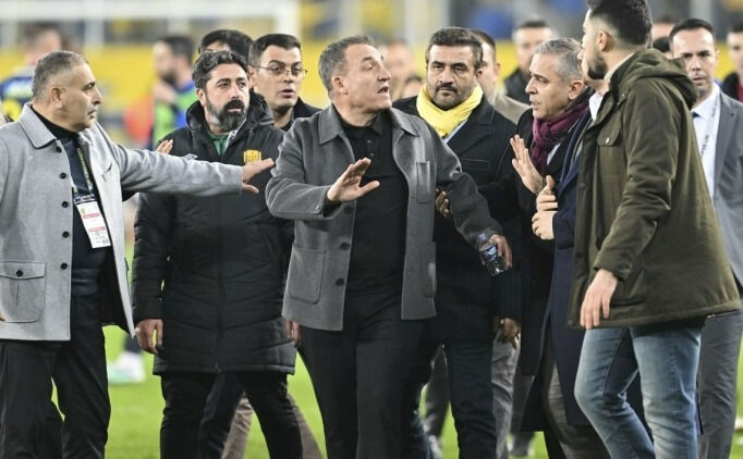 Halil Umut Meler'i yumruklayan Ankaragücü'nün eski başkanı Faruk Koca'ya hapis cezası Halil Umut Meler'i yumruklayan Ankaragücü'nün eski başkanı Faruk Koca'ya hapis cezası - 2. Resim