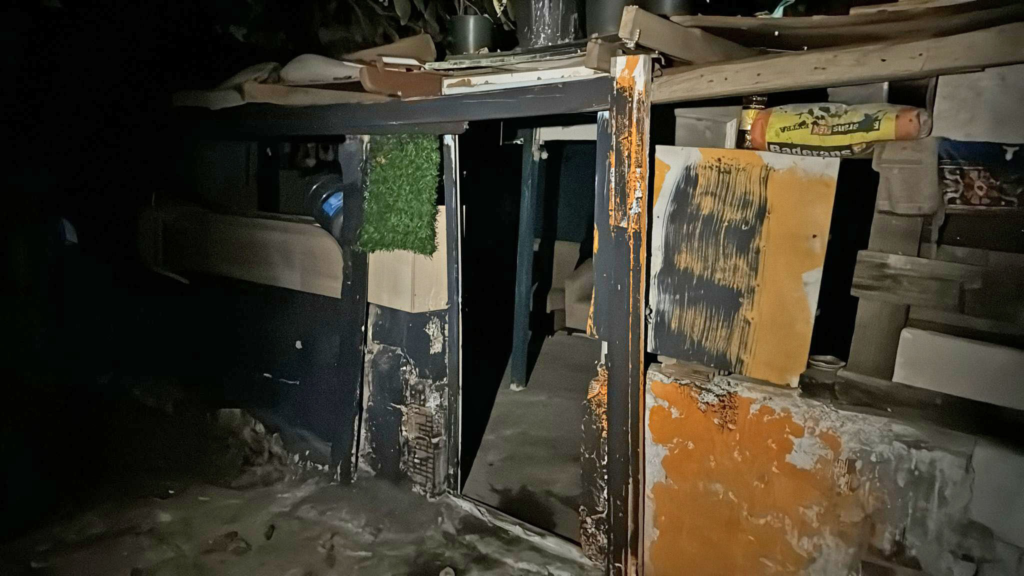 İzmir'de elektrik sobası faciası! Yangında 5 kardeş hayatını kaybetti İzmir'de elektrik sobası faciası! Yangında 5 kardeş hayatını kaybetti - 2. Resim