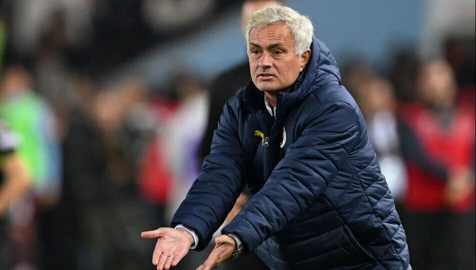 Jose Mourinho'nun Newcastle United'a geçişi İngiltere'de tartışılıyor:  Jose Mourinho'nun Newcastle United'a geçişi İngiltere'de tartışılıyor: