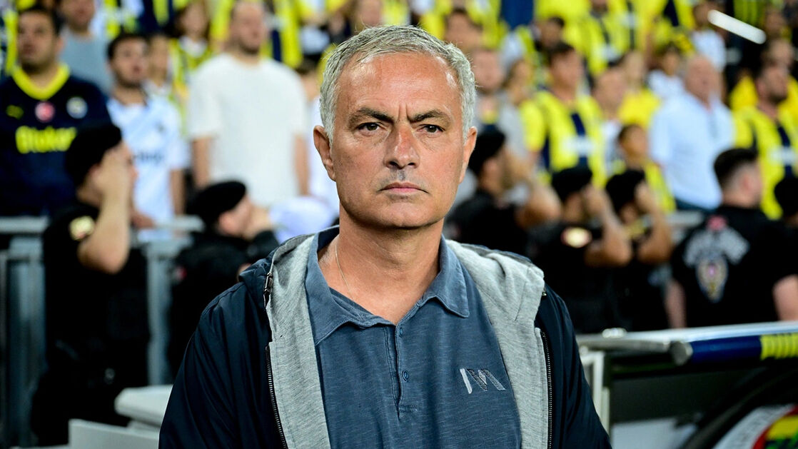 Jose Mourinho'nun Newcastle United'a geçişi İngiltere'de tartışılıyor:  Jose Mourinho'nun Newcastle United'a geçişi İngiltere'de tartışılıyor:
