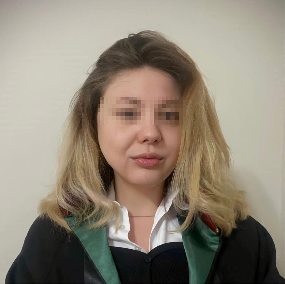 Kadın avukata cinsel içerikli tehdit dolu mesajlar! Şüphelinin cezası belli oldu Kadın avukata cinsel içerikli tehdit dolu mesajlar! Şüphelinin cezası belli oldu - 1. Resim