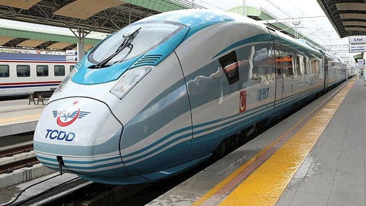 Öğretmenlere trenlerde yüzde 50 indirim müjdesi! Bakan Uraloğlu tarihi açıkladı - 4. Resim