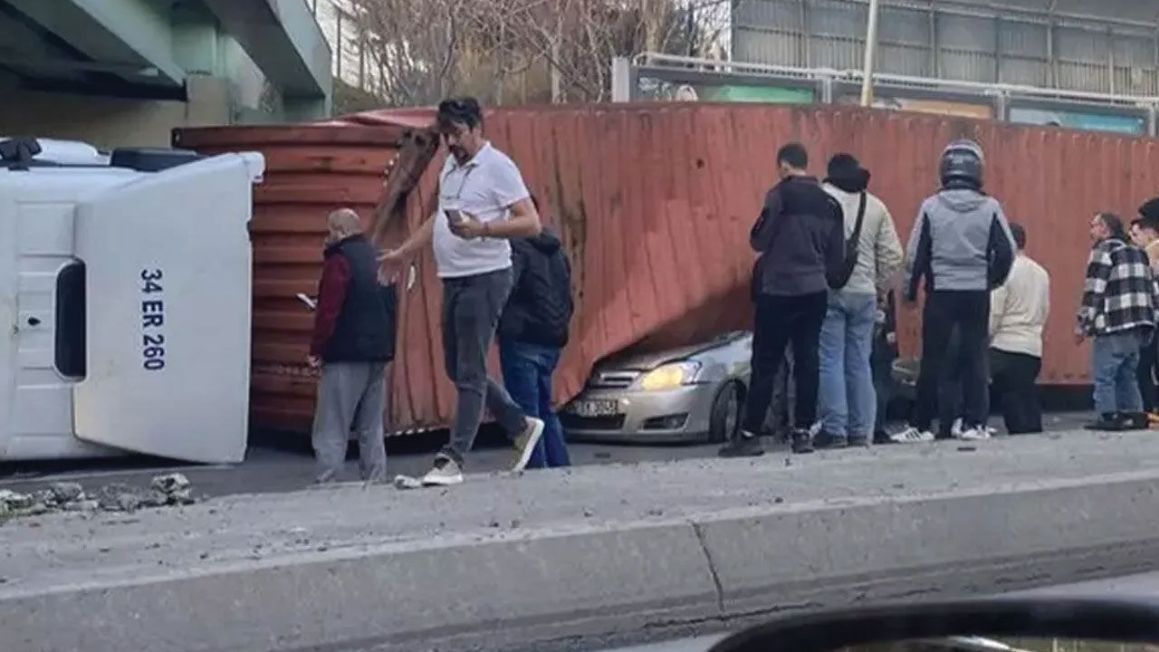 Sabıkalı alt geçitte devrilerek 4 kişiyi öldüren TIR'ın şoförünün cezası belli oldu Sabıkalı alt geçitte devrilerek 4 kişiyi öldüren TIR'ın şoförünün cezası belli oldu - 2. Resim