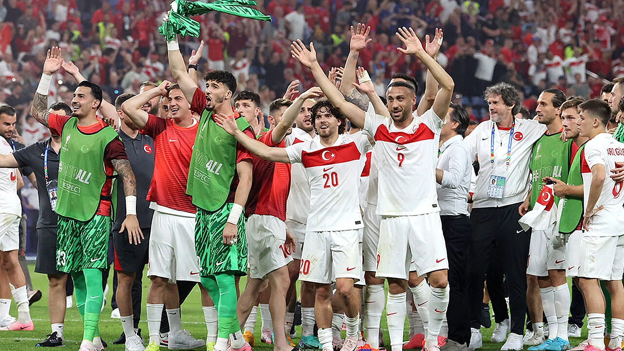 Türkiye Milli Futbol Takımı Galler maçına hazırlanıyor! Türkiye Galler maçı nerede oynanacak? Türkiye Milli Futbol Takımı Galler maçına hazırlanıyor! Türkiye Galler maçı nerede oynanacak? - 2. Resim