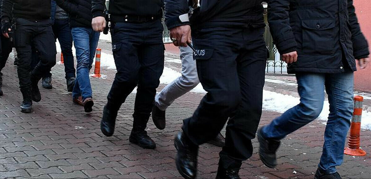 Ünlülere yasa dışı bahis soruşturması: Rusya ve Türkiye vatandaşı Alexander Menshikov kimdir? Ünlülere yasa dışı bahis soruşturması: Rusya ve Türkiye vatandaşı Alexander Menshikov kimdir? - 2. Resim