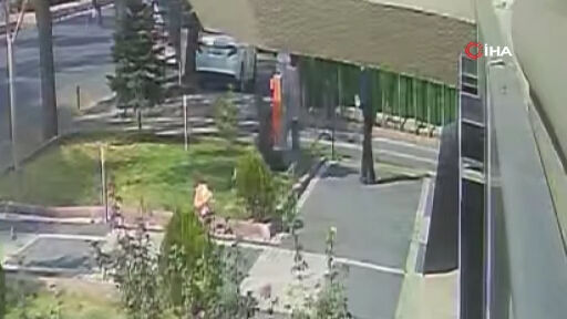 70 yaşındaki kadına kabusu yaşattı! Dehşete düşüren görüntüler - 1. Resim