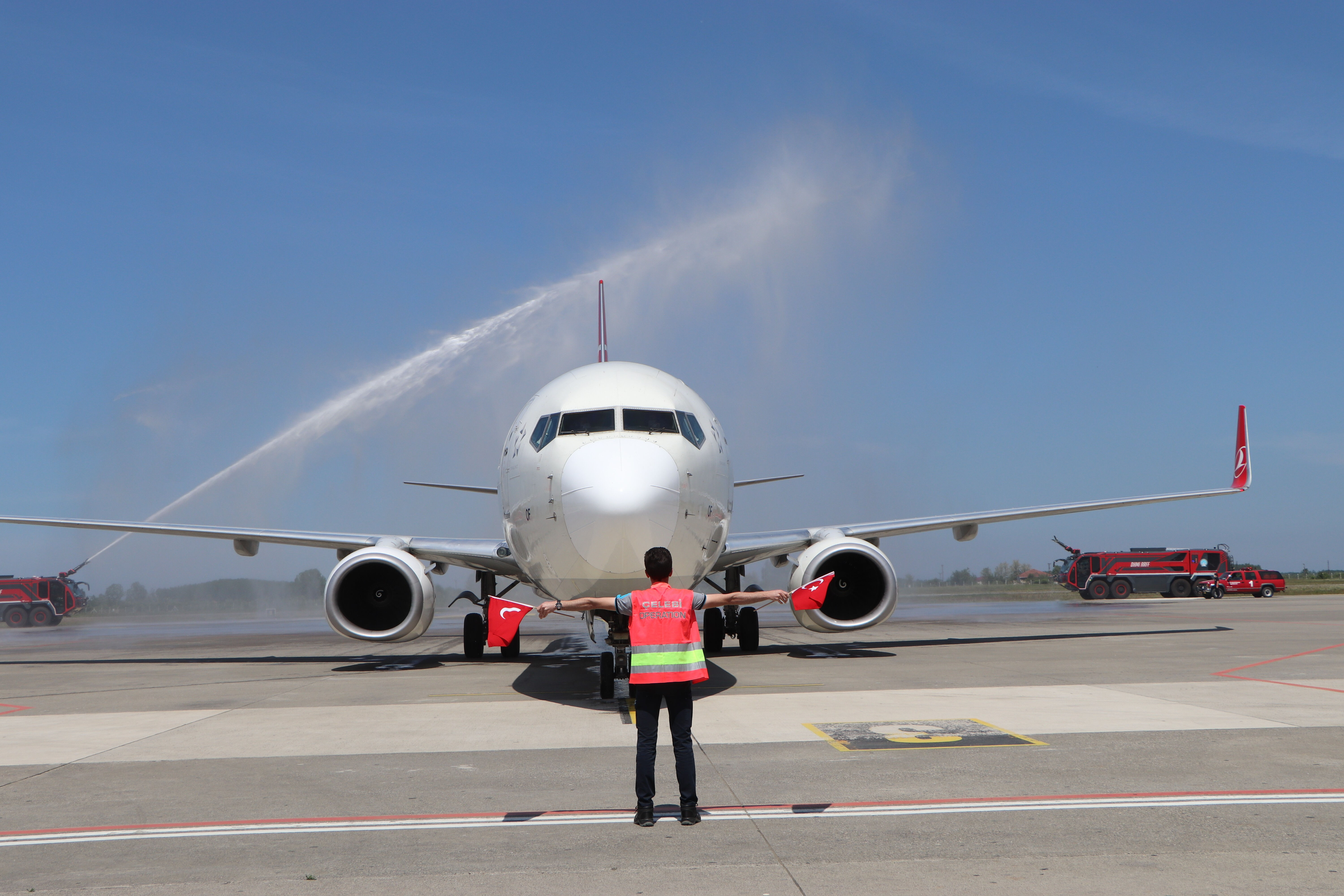 ABD’den Haiti’ye giden uçağa korkunç saldırı ABD’den Haiti’ye giden uçağa korkunç saldırı - 1. Resim